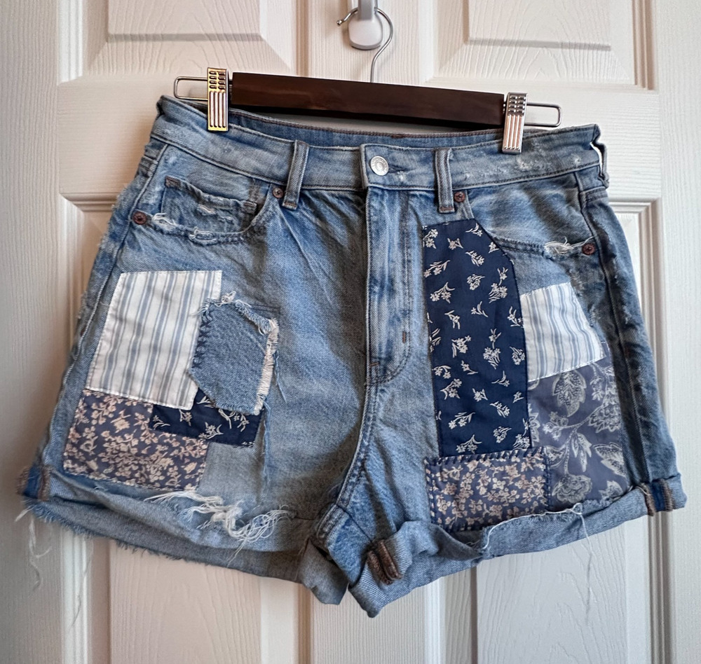 Patchwork Denim Mom Shorts Women's 8 Distressed American Eagle High Rise Y2K